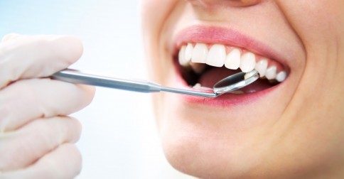 Dentística Restauradora – Restauração de Dentes afetados por traumas, devolvendo o sorriso perfeito e funcional ao paciente.